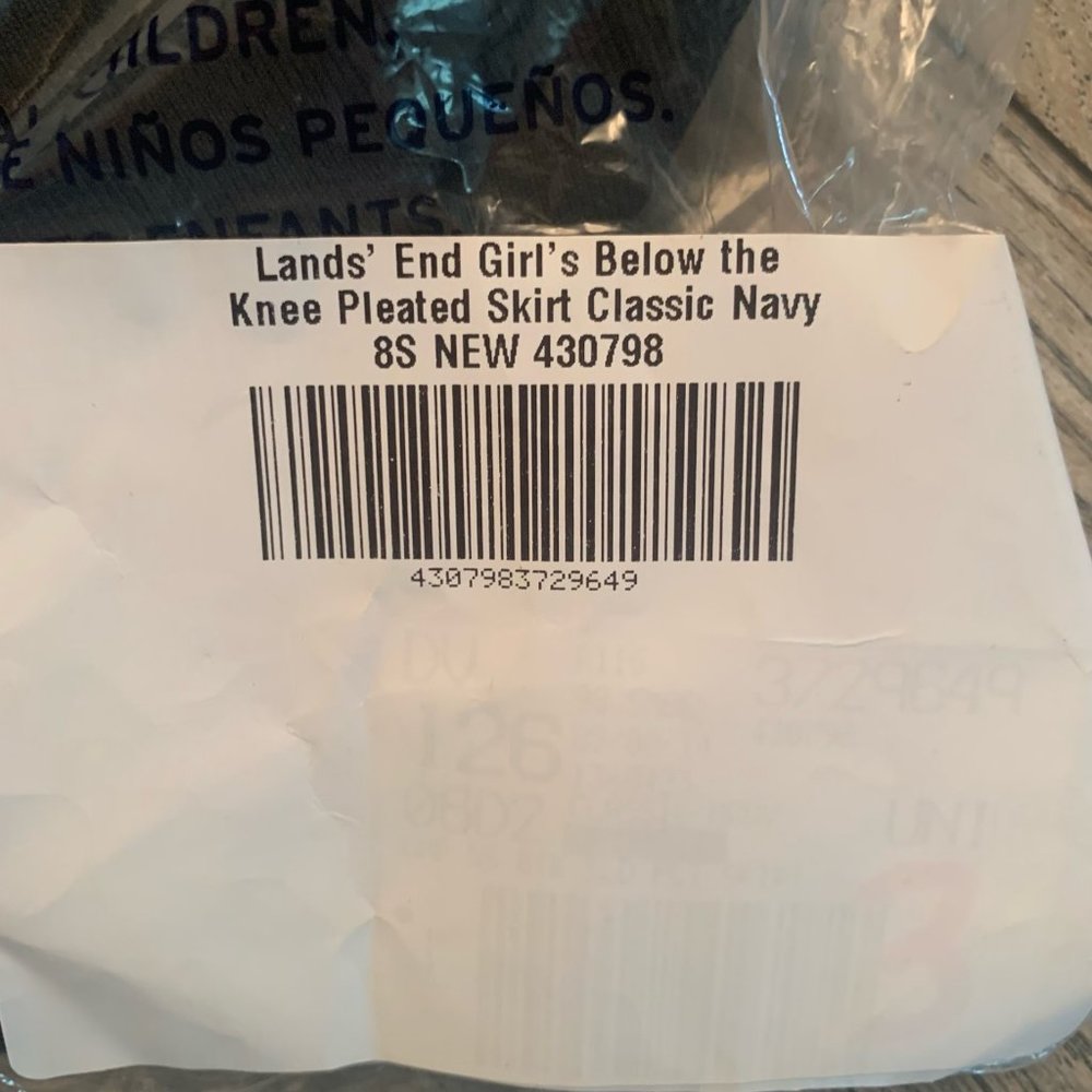 NWT LANDS' END UNIFORM GIRLS SOLID PLEATED BELOW THE KNEE SKIRT CLASSIC NAVY 4 - Picture 6 of 7